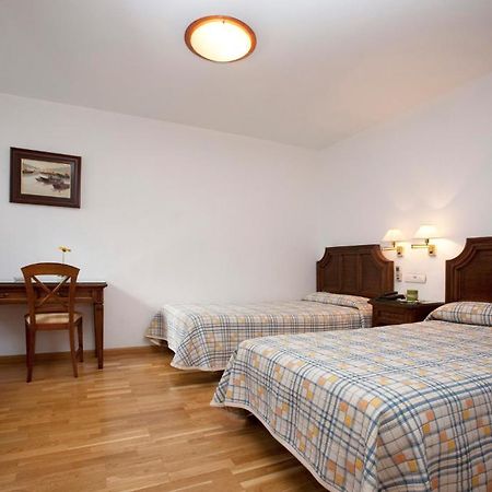 יקלה Hotel Avenida מראה חיצוני תמונה