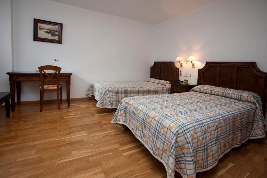 יקלה Hotel Avenida מראה חיצוני תמונה