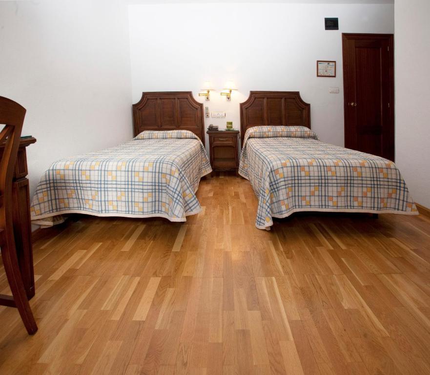יקלה Hotel Avenida מראה חיצוני תמונה